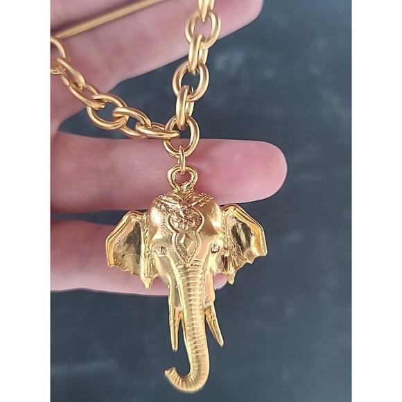 Gold Tone Elephant Head Shaped Safety Pin Brooch Vintage Costume Jewelry - Picture 3 of 10